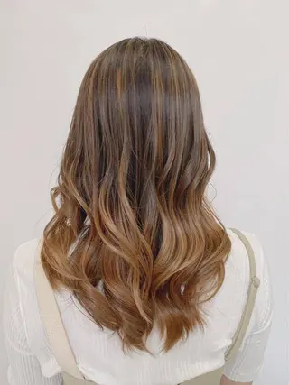 セミロング カラー ✴️Siesta✴️ 透明感ヘアカラーのヘアスタイル