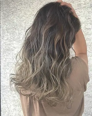 ロング カラー flocci🌙 フロクシのヘアスタイル