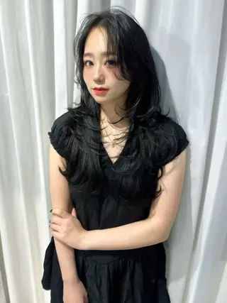 ロング カラー 渋谷韓国ヘア🇰🇷 SAYAKA🩶ᩚのヘアスタイル