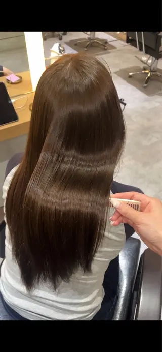 カラー ユイ🎀透明感カラー 耳つぼジュエリーのヘアスタイル