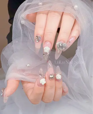 ネイル LULU Nail Salon 新宿所属・LU LU NailSalonのネイルデザイン