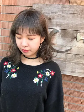 ミディアム カラー 20代半ば上質なへア ケア 髪質改善 大西のヘアスタイル