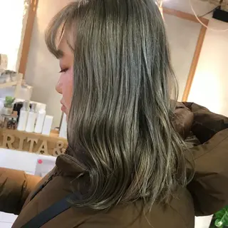 ミディアム カラー Joule銀座 石山あやのヘアスタイル