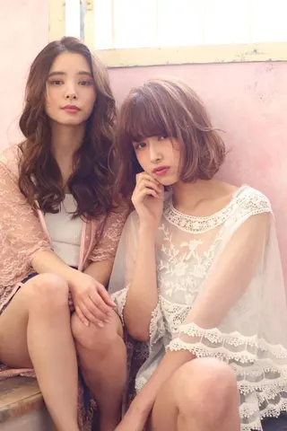 ミディアム カラー パーマ アンブレラカラー💫 フェイスフレーミングのヘアスタイル