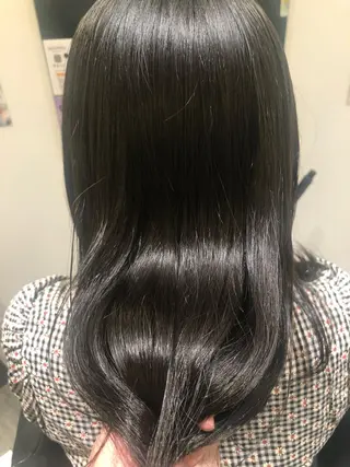 ロング カラー 貴方に似合うを見つけ ます🌱市川リョウカのヘアスタイル