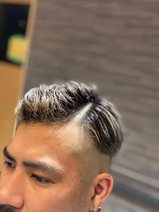 メンズ 尾崎 優也のヘアスタイル