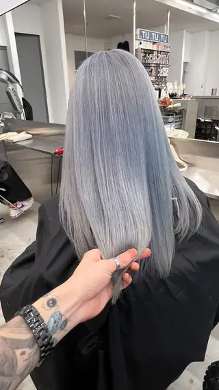 カラー セミロング LIT. hair salonのヘアスタイル