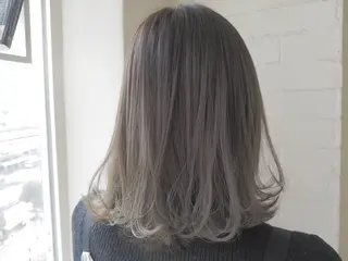 ミディアム カラー パーマ ヘアアレンジ メンズハイトーン メンズバレイヤージュのヘアスタイル