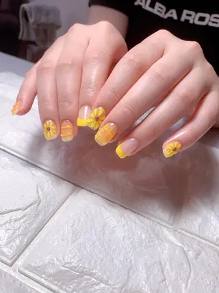 ネイル 💅E•U•B NAIL🌹所属・横浜市中区曙町 ネイルE·U·Bのネイルデザイン