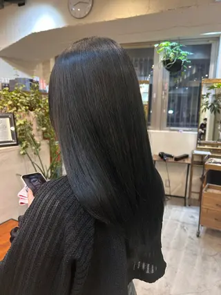 ロング TSUMUGI ／縮毛矯正🎀✨️のヘアスタイル