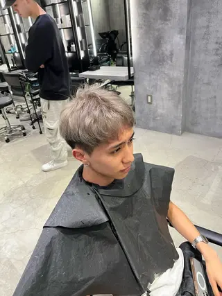 ショート カラー メンズ 山下 歩夢のヘアスタイル
