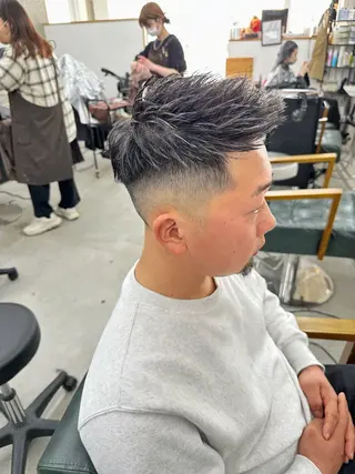 カラー メンズ 八谷 将平のヘアスタイル