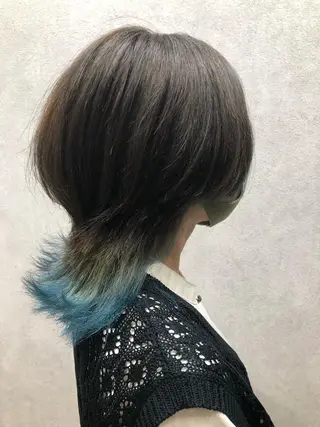 ショート カラー ハイトーン/ワンカラ /レイヤー/ウルフのヘアスタイル