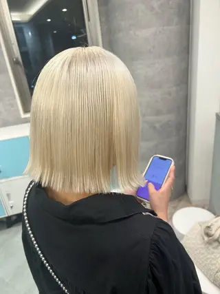 ミディアム 🎀ハイトーン特化 konomi🎀のヘアスタイル