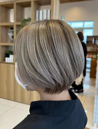 カラー ミディアム ルクール柏崎店　山岸 亜依瑠のヘアスタイル