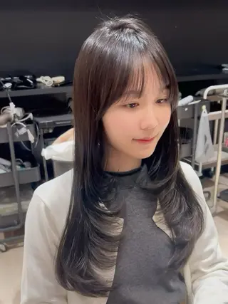 ミディアム 🎀大竹美侑/顔まわ りカット/レイヤーのヘアスタイル