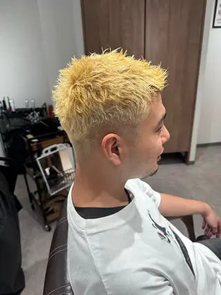 カラー パーマ メンズ TAMMY 武蔵新城所属・ハイトーン×ツヤ髪 🧸💖キキョウのヘアスタイル