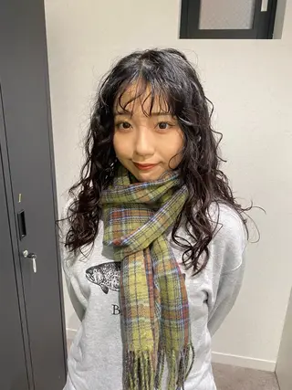 ロング 🖤🌀くるくる パーマ🌀🖤ayaのヘアスタイル