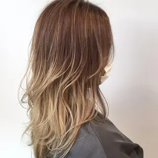 カラー ロング ブリーチ/ヘアケア/ 艶髪/イギチハルのヘアスタイル