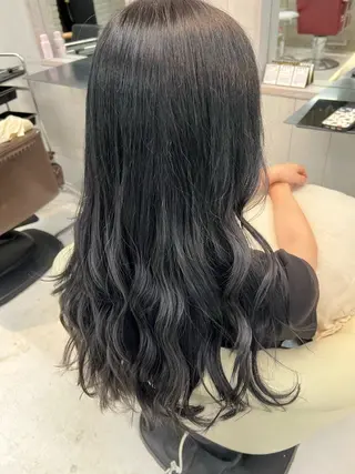 ロング カラー 吉安 里菜歩のヘアスタイル