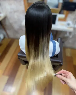 ロング YELLOW CORN 金沢文庫所属・【金沢文庫4分】髪質 改善/縮毛矯正アラタのヘアスタイル