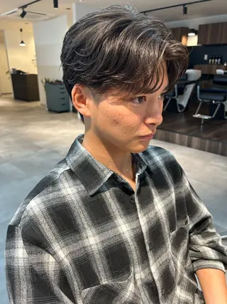 パーマ メンズ フェザーパーマ/韓国 /メンズカット保立のヘアスタイル