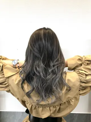 セミロング カラー 髪質改善特化サロン ICONIQ天神店のヘアスタイル