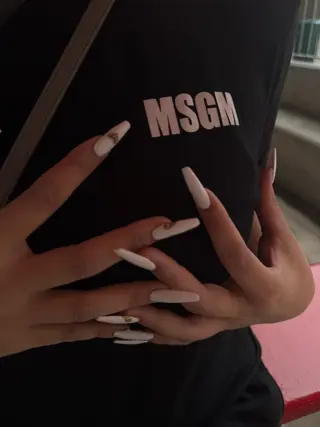 ネイル NAIL Mau loa :)所属・NAIL Mauloa:)のネイルデザイン