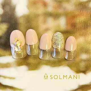 ネイル SOLMANI 予約担当のネイルデザイン