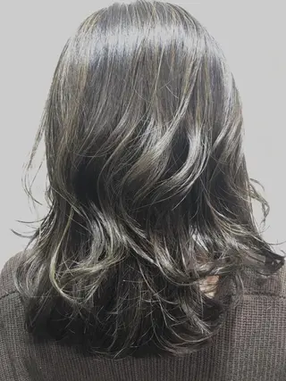 ミディアム カラー ✨U-topia渡邉 大樹【公認資格有】✨のヘアスタイル