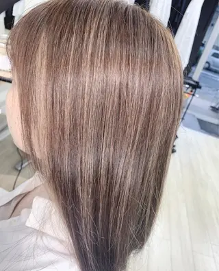 カラー Gemini代表 Maedaのヘアスタイル
