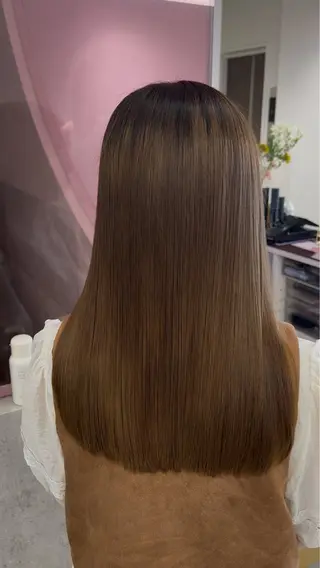 セミロング 髪質改善 山口蒼太のヘアスタイル