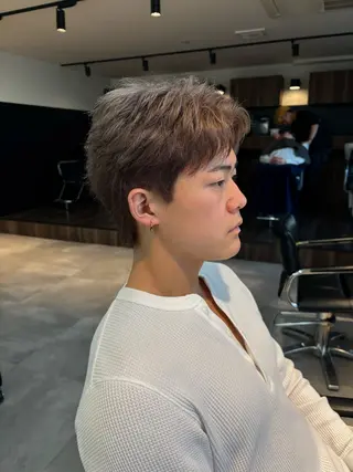 メンズ フェザーパーマ/韓国 /メンズカット保立のヘアスタイル