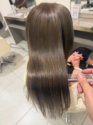 ロング カラー 渡辺　亮/ 白髪ぼかし/髪質改善のヘアスタイル