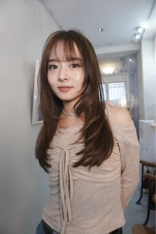 ロング レイヤーカット/ 管原久遠のヘアスタイル