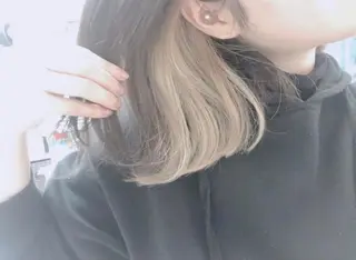 ミディアム カラー Vyuha ビューハのヘアスタイル