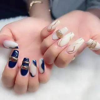セミロング ネイル nail salon azuのネイルデザイン