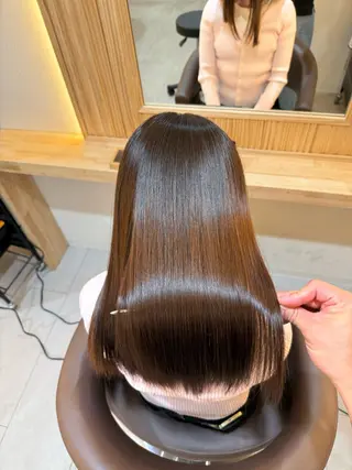 セミロング attrait南堀江所属・KAISEI髪質改善 /縮毛矯正のヘアスタイル