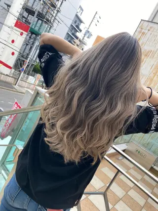 ロング カラー 髪質改善/ ブリーチ/中尾のヘアスタイル