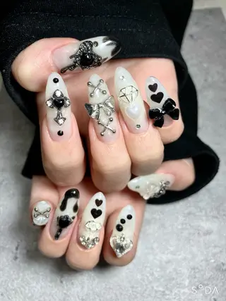 ネイル Liennail 持込デザインやり放題のネイルデザイン