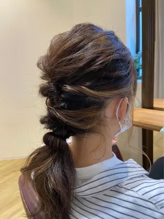 セミロング ヘアアレンジ chill out 南塚口本店のヘアスタイル