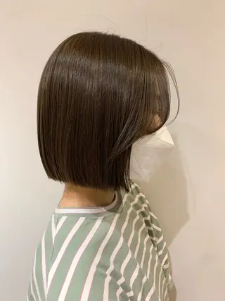 セミロング カラー ボブ　くせ毛風パーマ 艶カラー/横山大樹のヘアスタイル