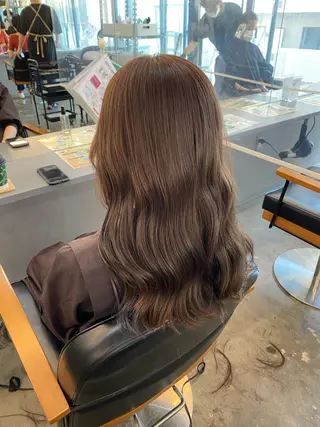 セミロング カラー ✂似合わせカット 🦋カラーみやび🪽のヘアスタイル