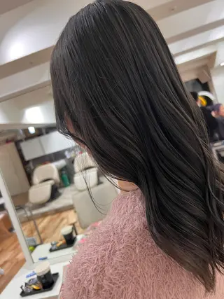 ミディアム カラー 笹江 瑞穂のヘアスタイル