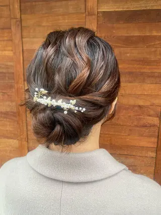 ミディアム ヘアアレンジ ハイトーン 永田翔華のヘアスタイル