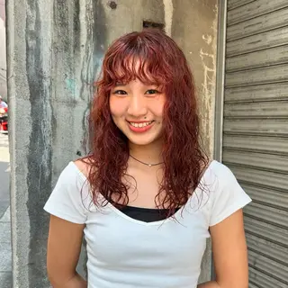 セミロング カラー パーマ ayano🍒パーマ 暖色カラーのヘアスタイル