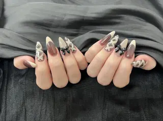 ネイル 🎀彩羽チップ 長さだし専門🎀のネイルデザイン