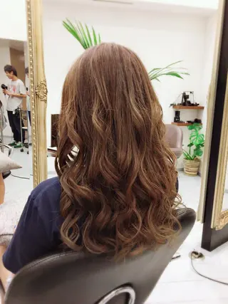 ロング ケアブリーチ&シール エクステの店和田翔莉のヘアスタイル