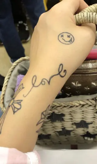 mano nella mano所属・mano nella manoのネイルデザイン