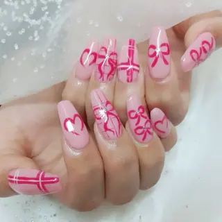 ネイル 柘植 祐子のネイルデザイン